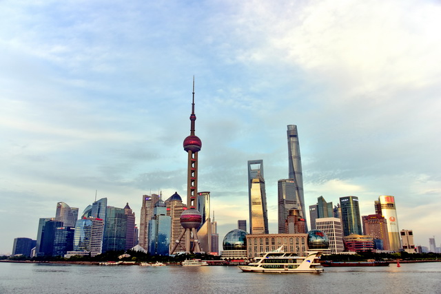 图为上海外滩景色.摄影/章轲